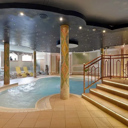 Hotel Glockenstuhl 4*